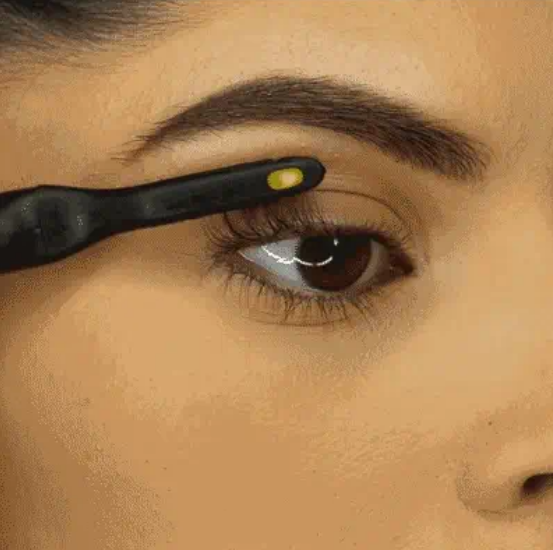 Blinc - Heated Lash Curler